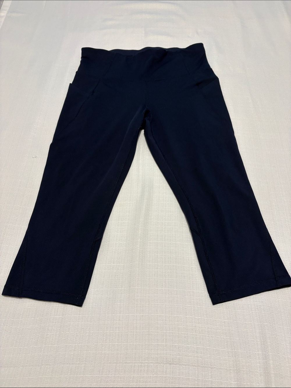 Xersion Navy Capri Leggings